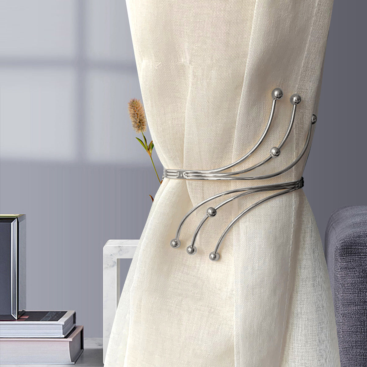 Chic No-Drill Curtain Clasps